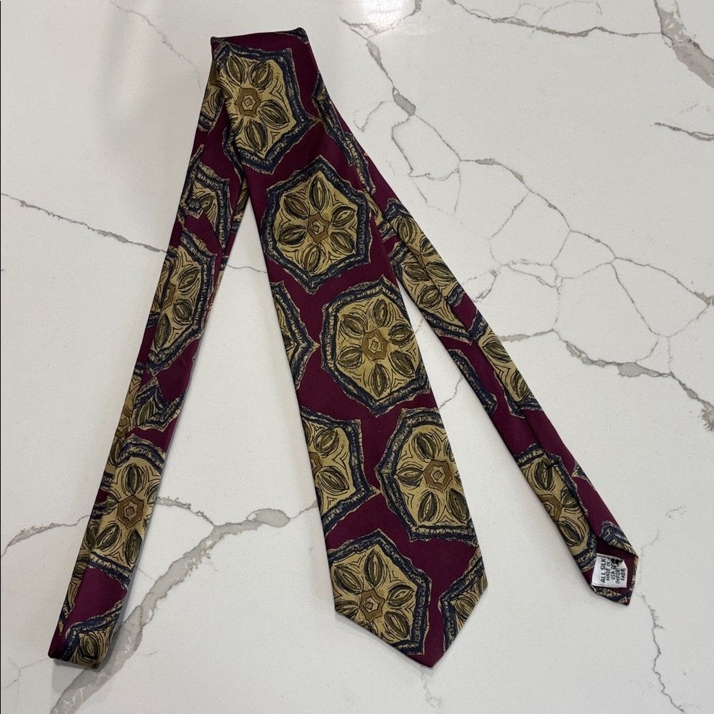 Classic Men’s Silk Tie USA Made Burgundy & Yellow Pattern Tie Extra Long Vintage